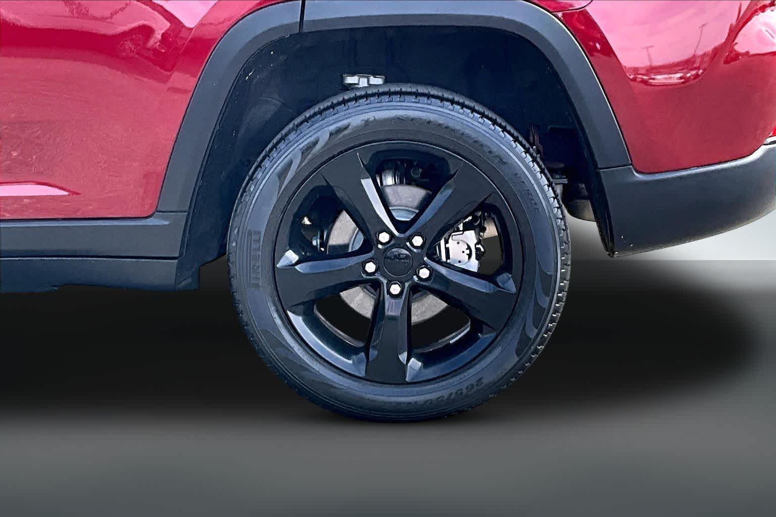 Thumbnail: 2023 Jeep Grand Cherokee - 33