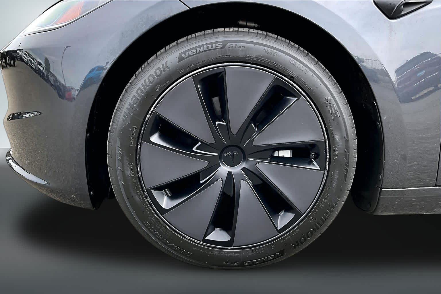 Thumbnail: 2024 Tesla Model 3 - 7