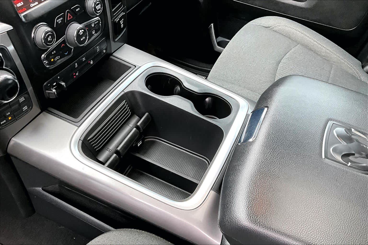 Thumbnail: 2021 RAM 1500 Classic - 16