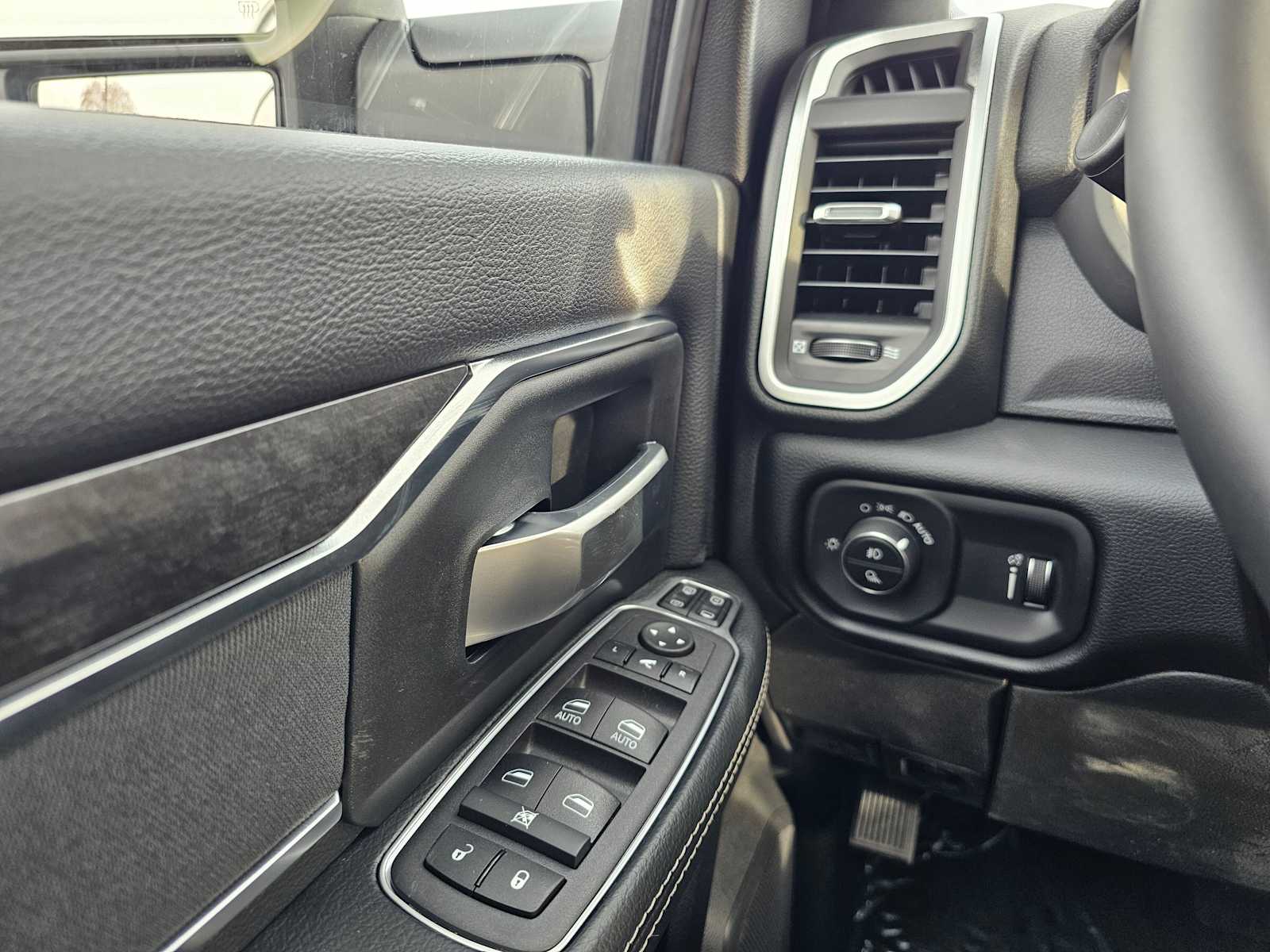 2024 RAM 2500 Big Horn 26