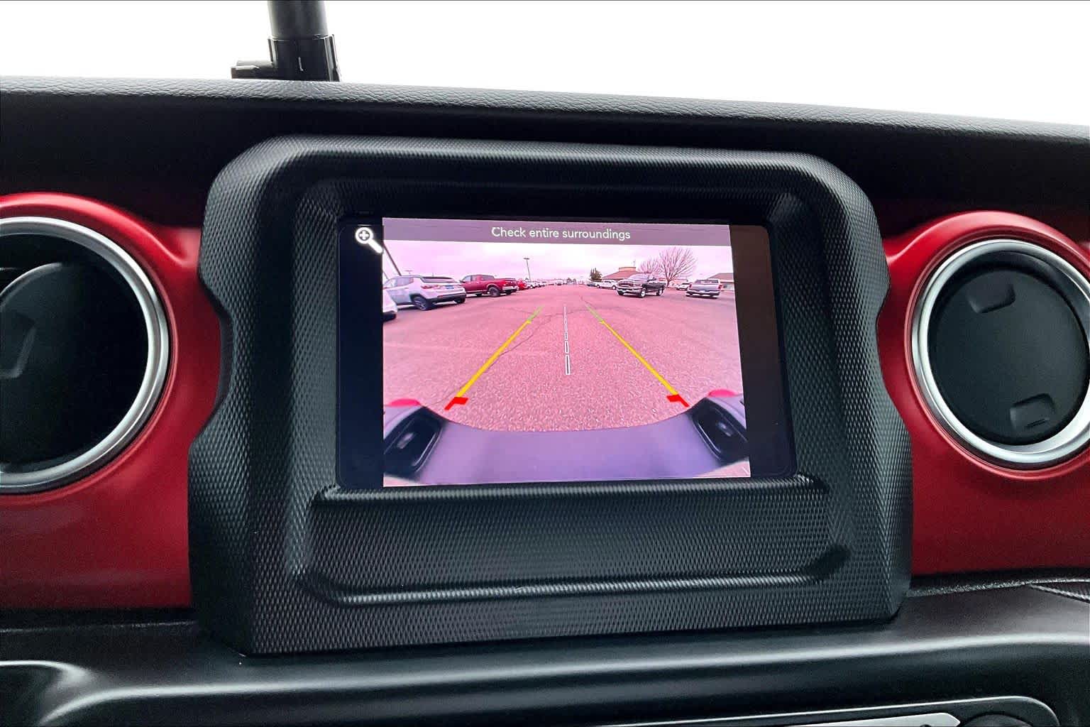 Thumbnail: 2021 Jeep Gladiator - 26