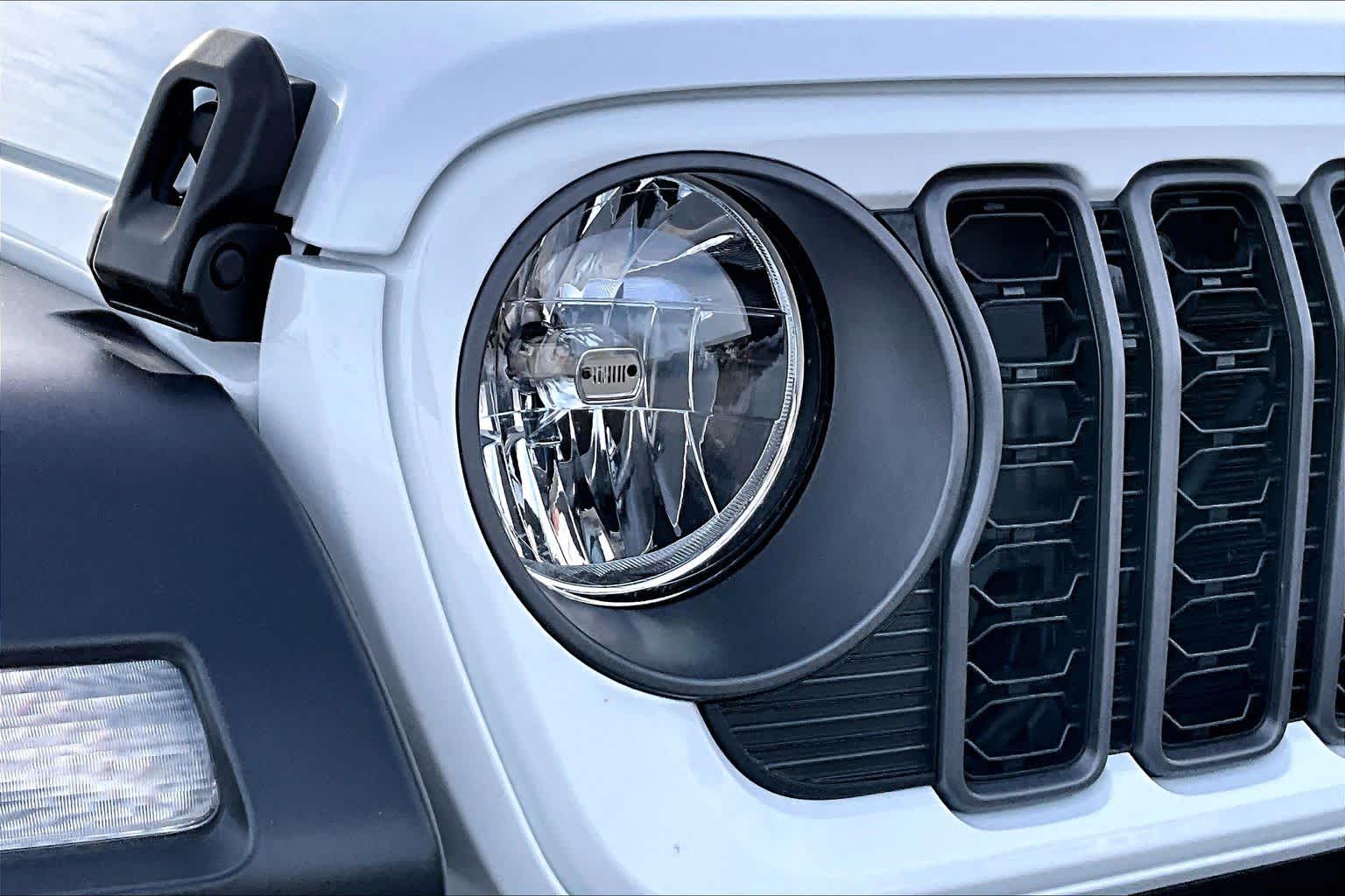 Thumbnail: 2025 Jeep Wrangler - 29