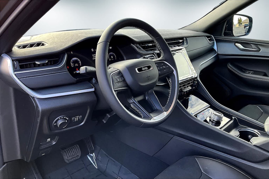 New 2025 Jeep Grand Cherokee ALTITUDE X 4X4 Sport Utility