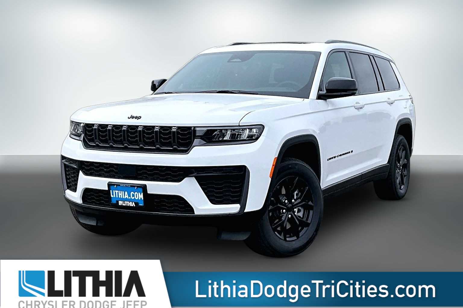 2026 Jeep Grand Cherokee L Laredo Altitude 4x4's photo