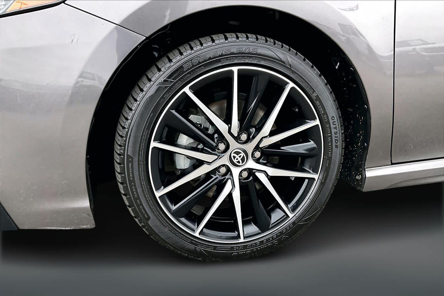 Thumbnail: 2023 Toyota Camry - 8