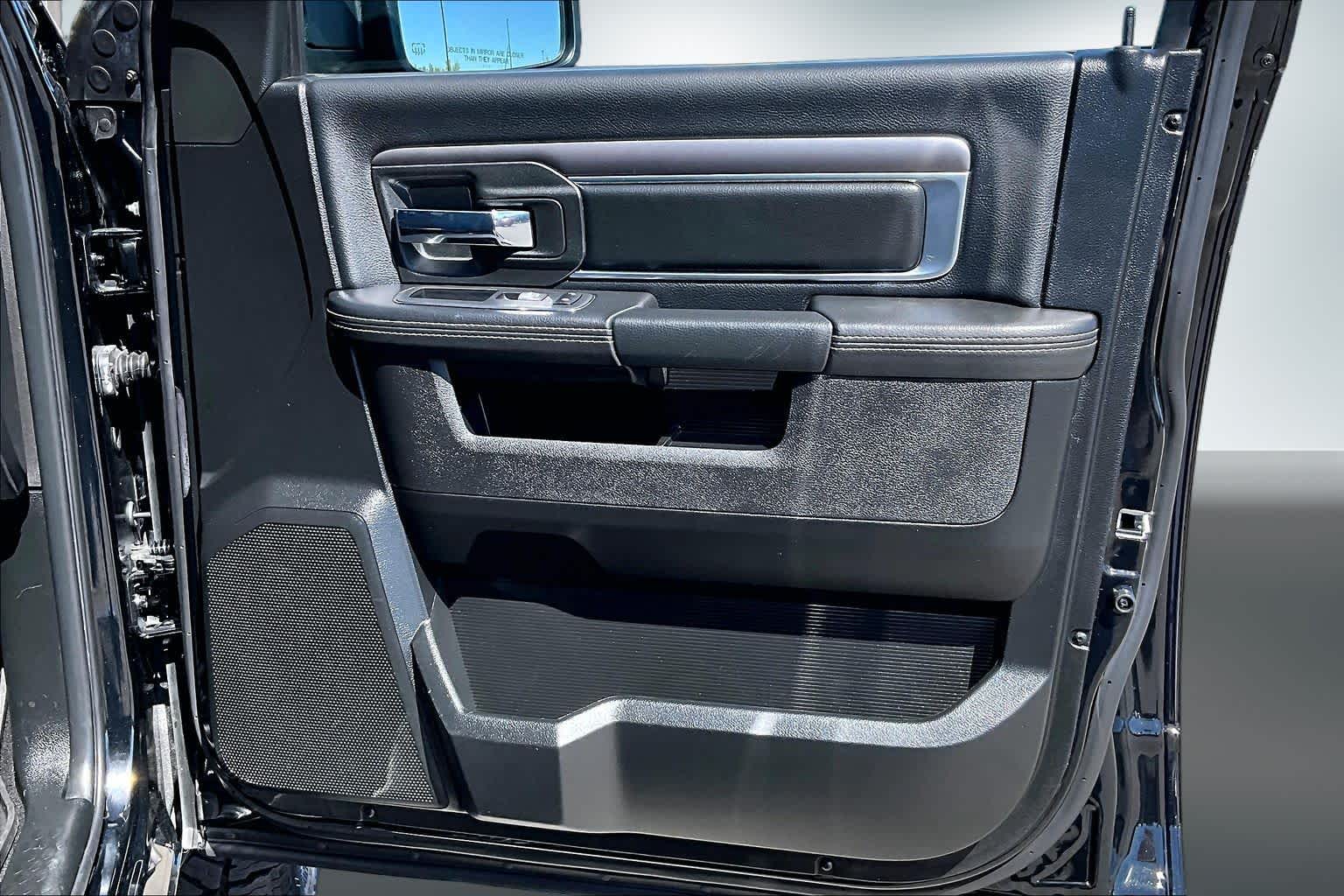 Thumbnail: 2024 RAM 1500 Classic - 27