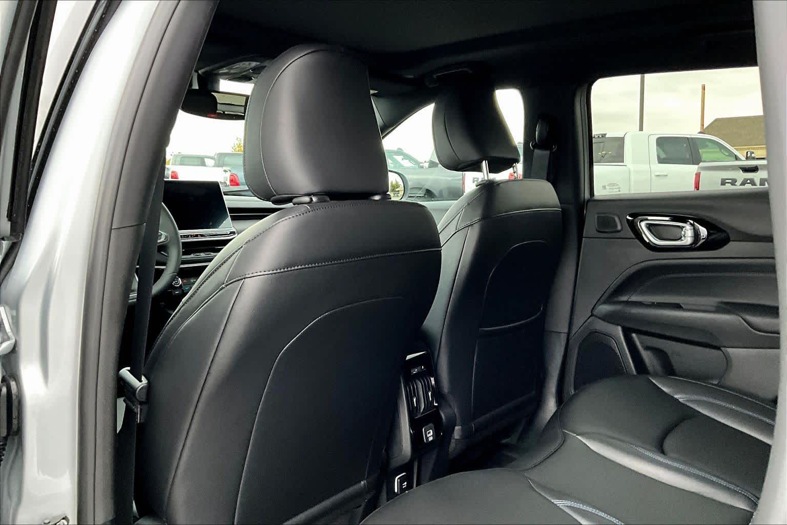 Thumbnail: 2026 Jeep Compass - 12