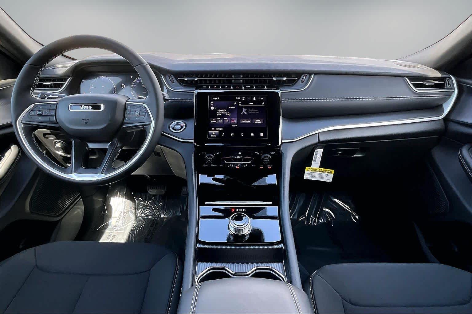 Thumbnail: 2026 Jeep Grand Cherokee - 10