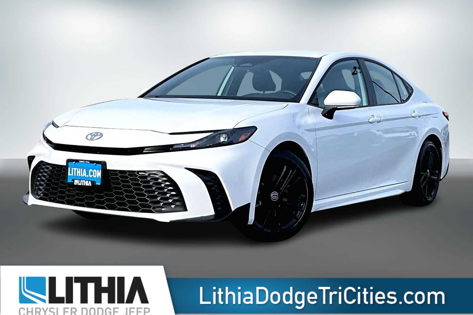 Thumbnail: 2025 Toyota Camry - 1