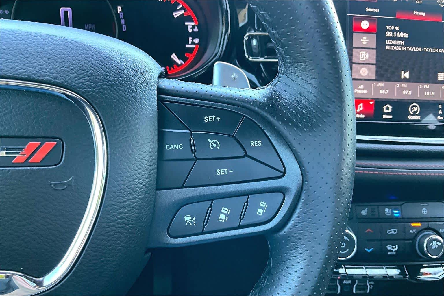 Thumbnail: 2023 Dodge Durango - 25