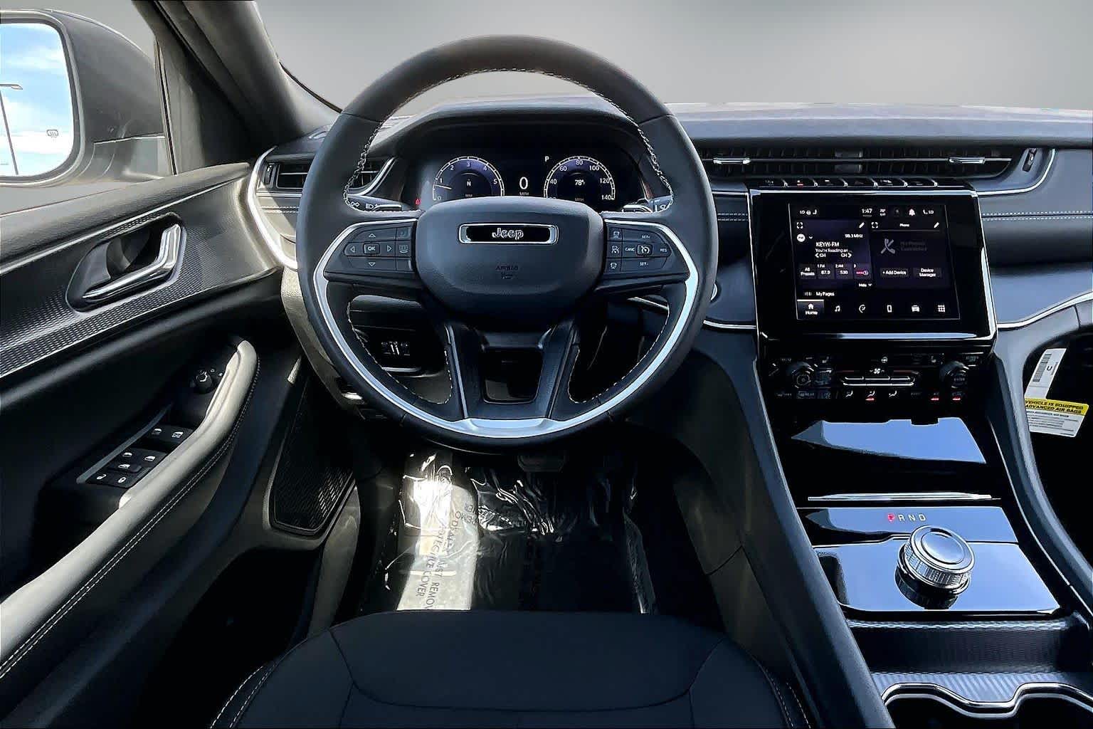 Thumbnail: 2026 Jeep Grand Cherokee - 15