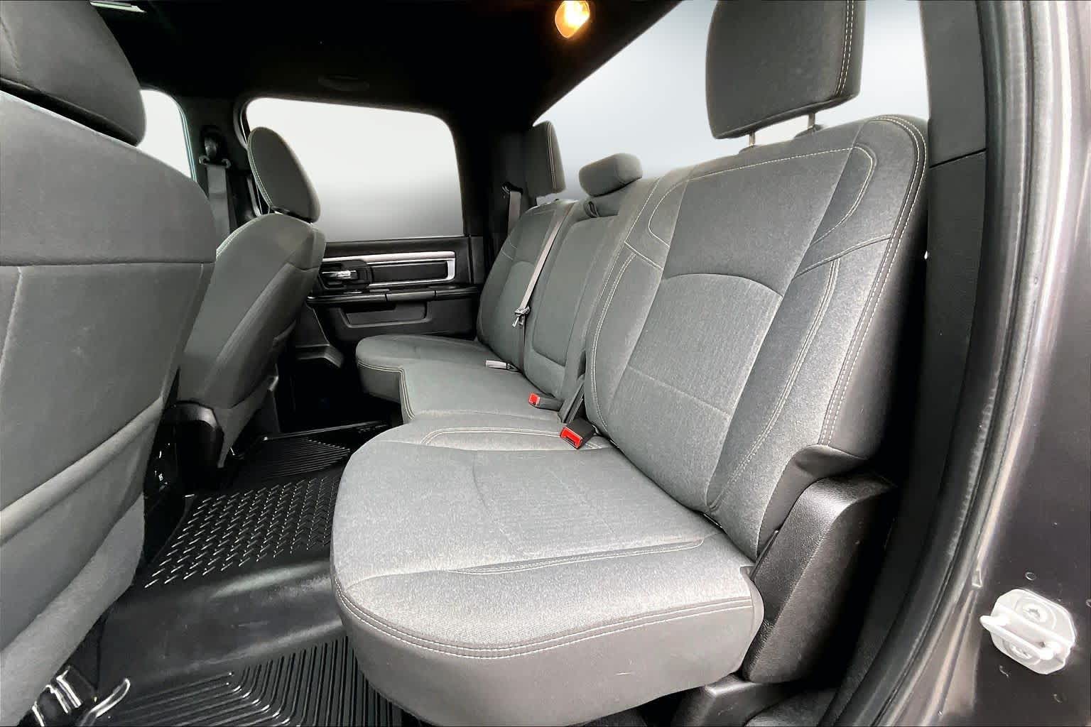 Thumbnail: 2021 RAM 1500 Classic - 29