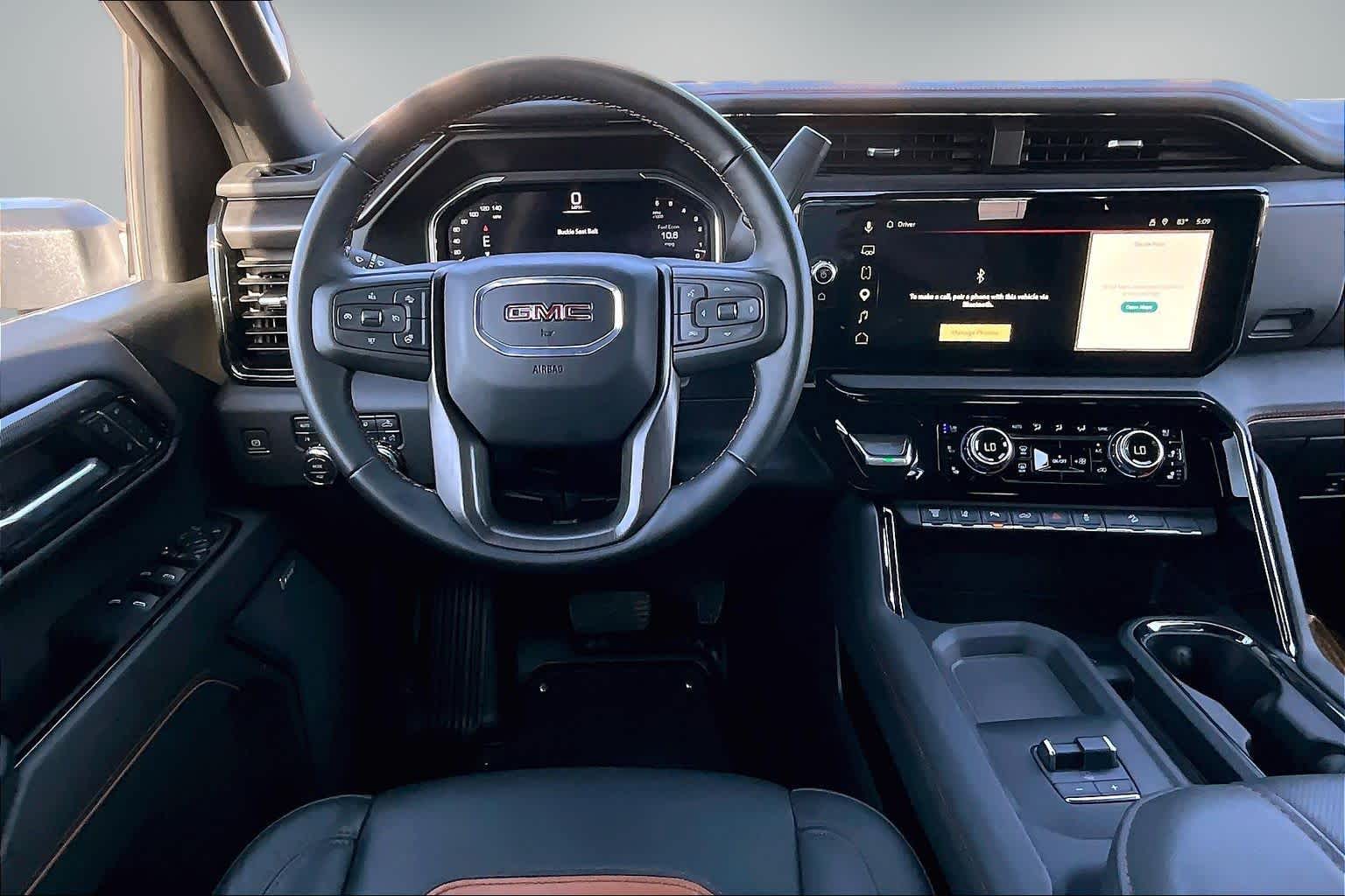 Thumbnail: 2025 GMC Sierra 3500 - 14