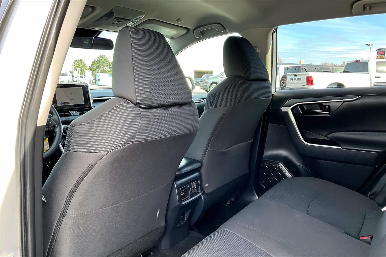 Thumbnail: 2025 Toyota RAV4 - 12