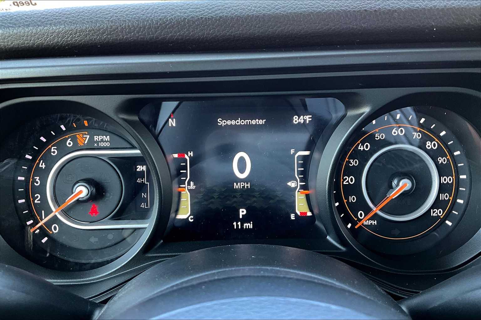 Thumbnail: 2025 Jeep Gladiator - 18