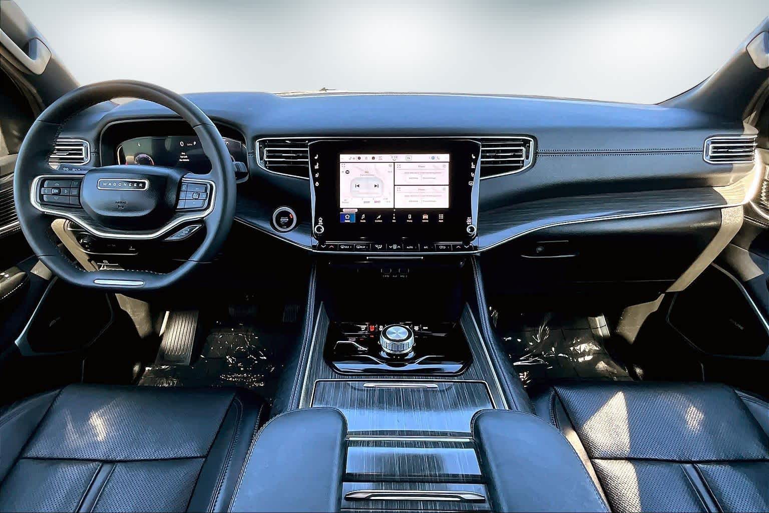 Thumbnail: 2024 Jeep Wagoneer - 10