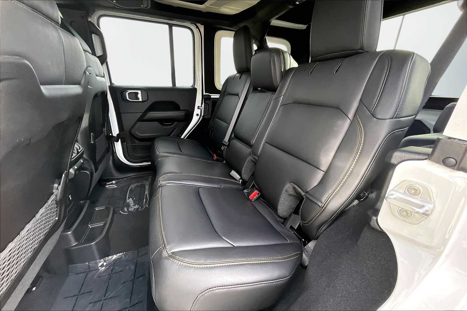 Thumbnail: 2026 Jeep Wrangler - 13