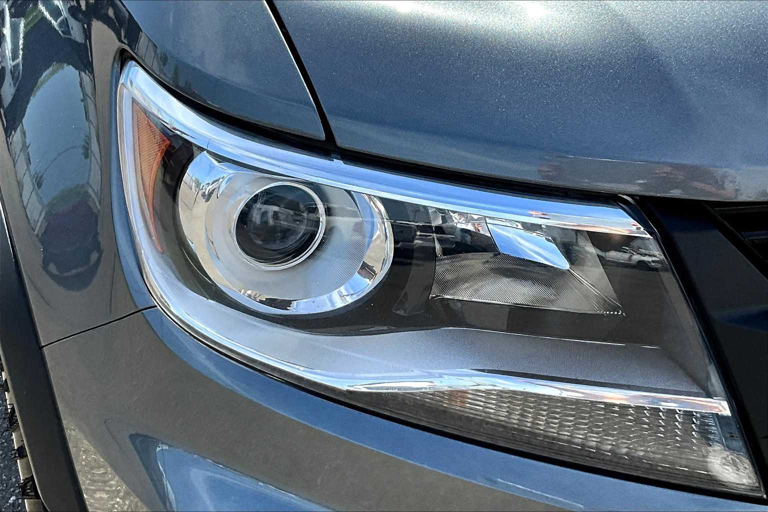 Thumbnail: 2021 Chevrolet Colorado - 32
