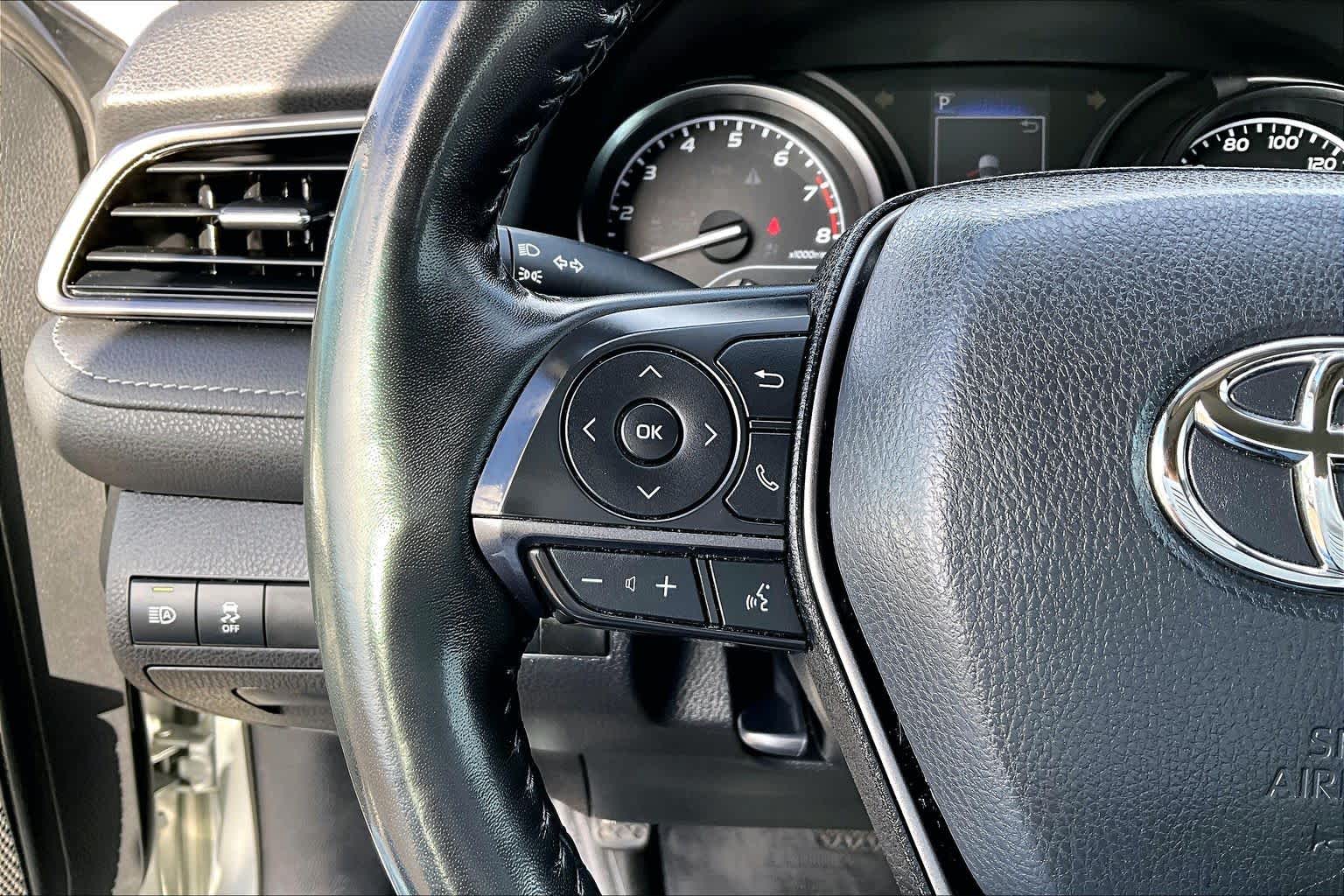 Thumbnail: 2022 Toyota Camry - 24