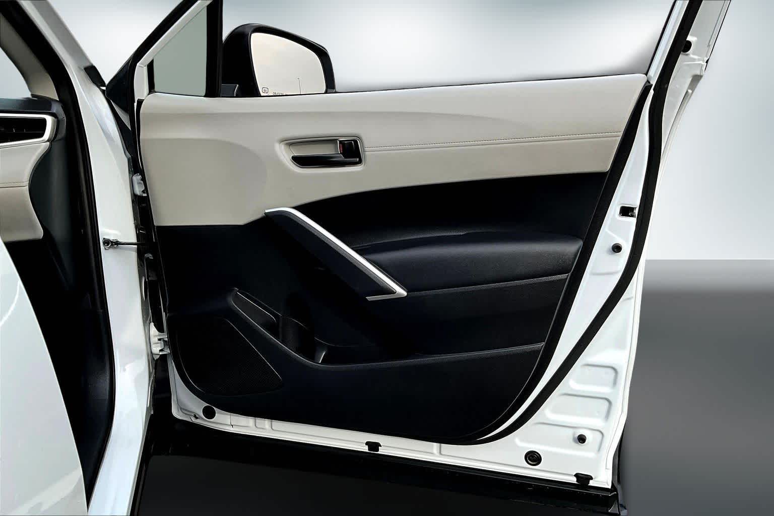 Thumbnail: 2024 Toyota Corolla Cross - 28