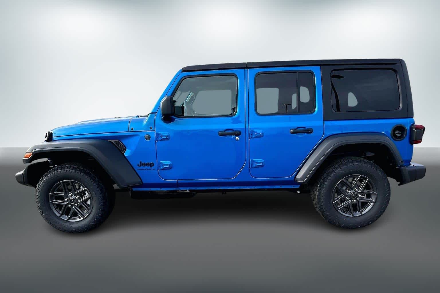 Thumbnail: 2026 Jeep Wrangler - 3
