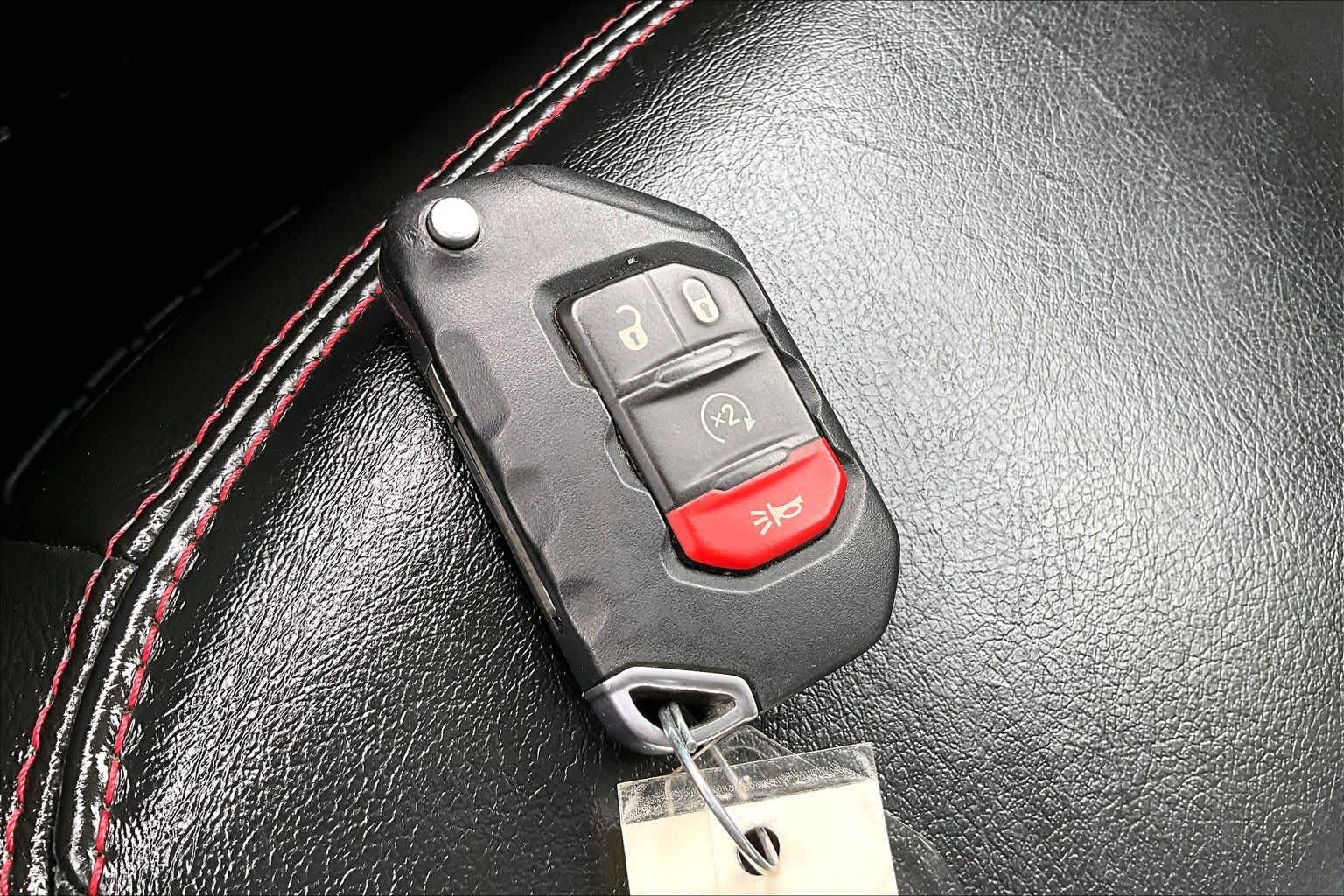 Thumbnail: 2021 Jeep Wrangler - 18