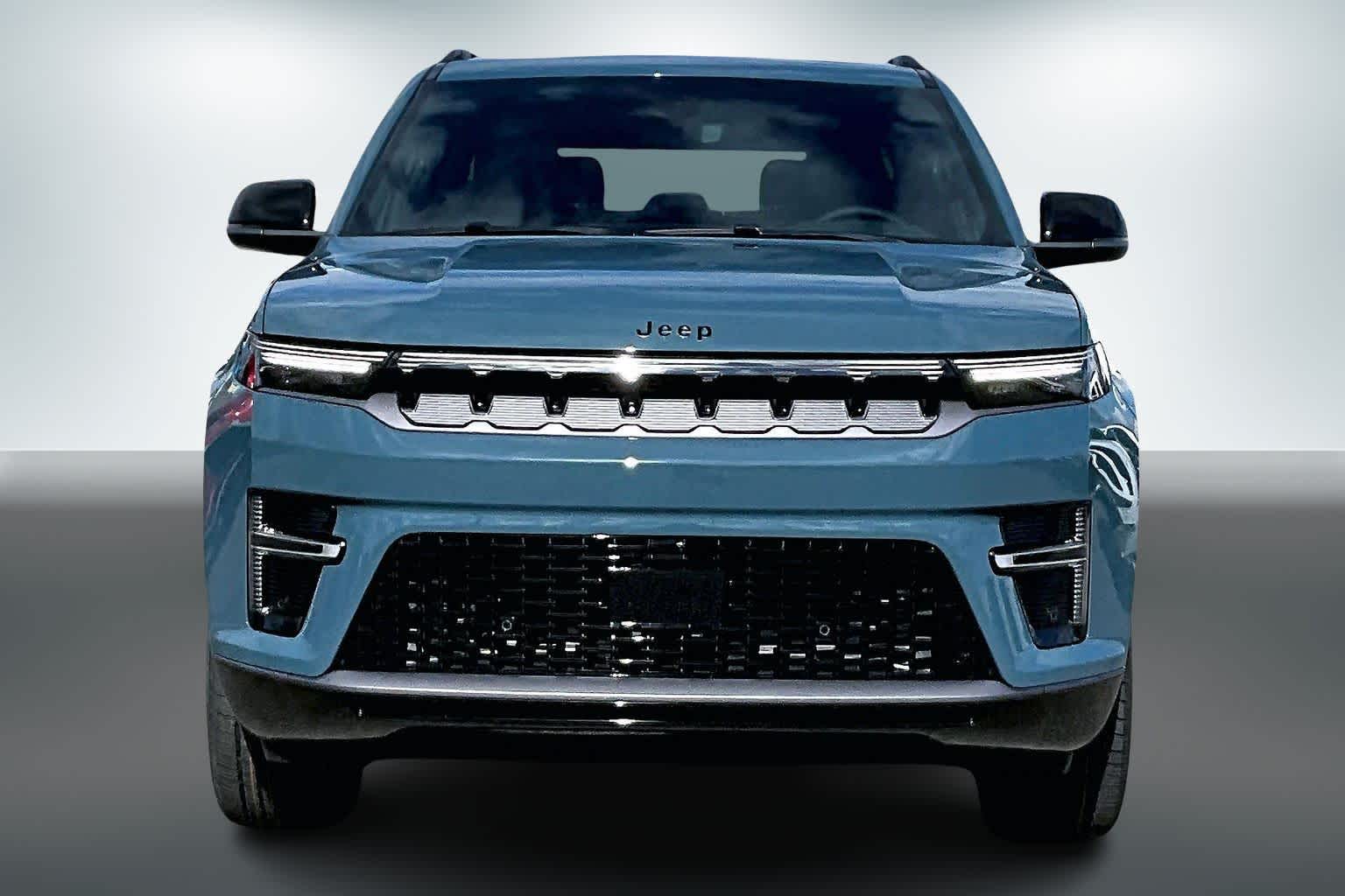 Thumbnail: 2026 Jeep Grand Wagoneer - 5