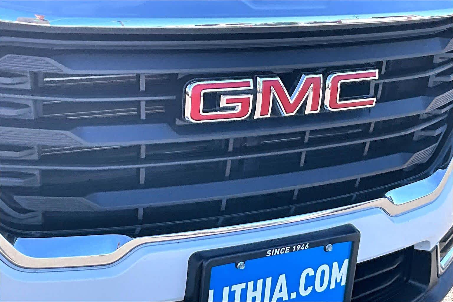 Thumbnail: 2023 GMC Terrain - 33