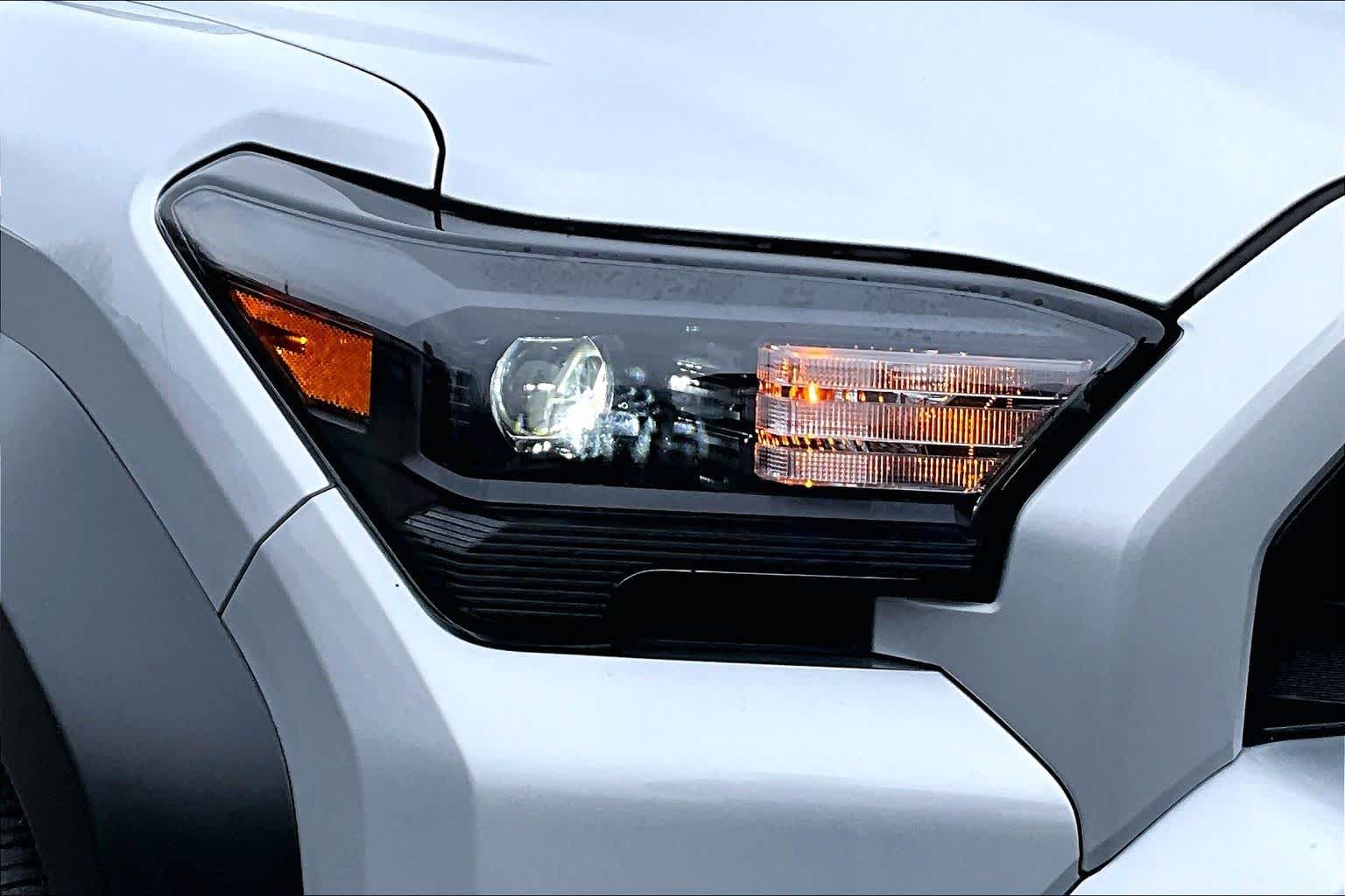 Thumbnail: 2025 Toyota 4Runner - 32