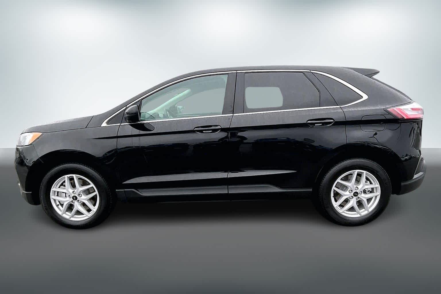 Thumbnail: 2024 Ford Edge - 3