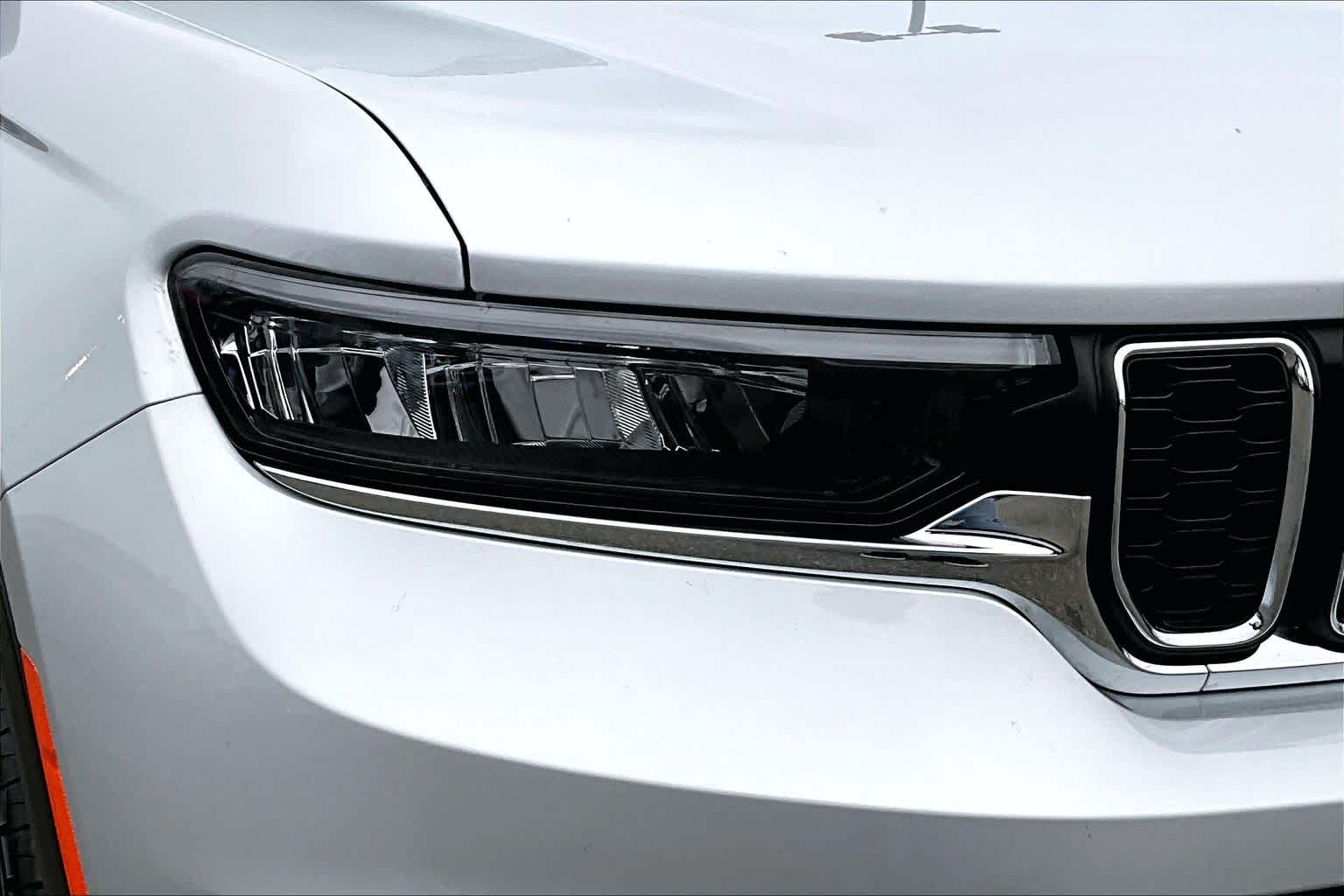 Thumbnail: 2024 Jeep Grand Cherokee L - 33