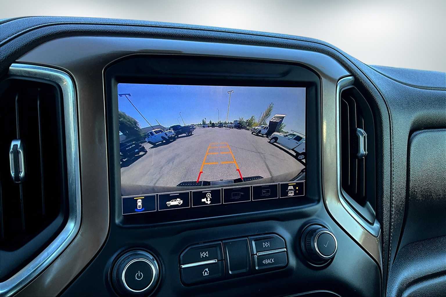 Thumbnail: 2020 Chevrolet Silverado 3500 - 26