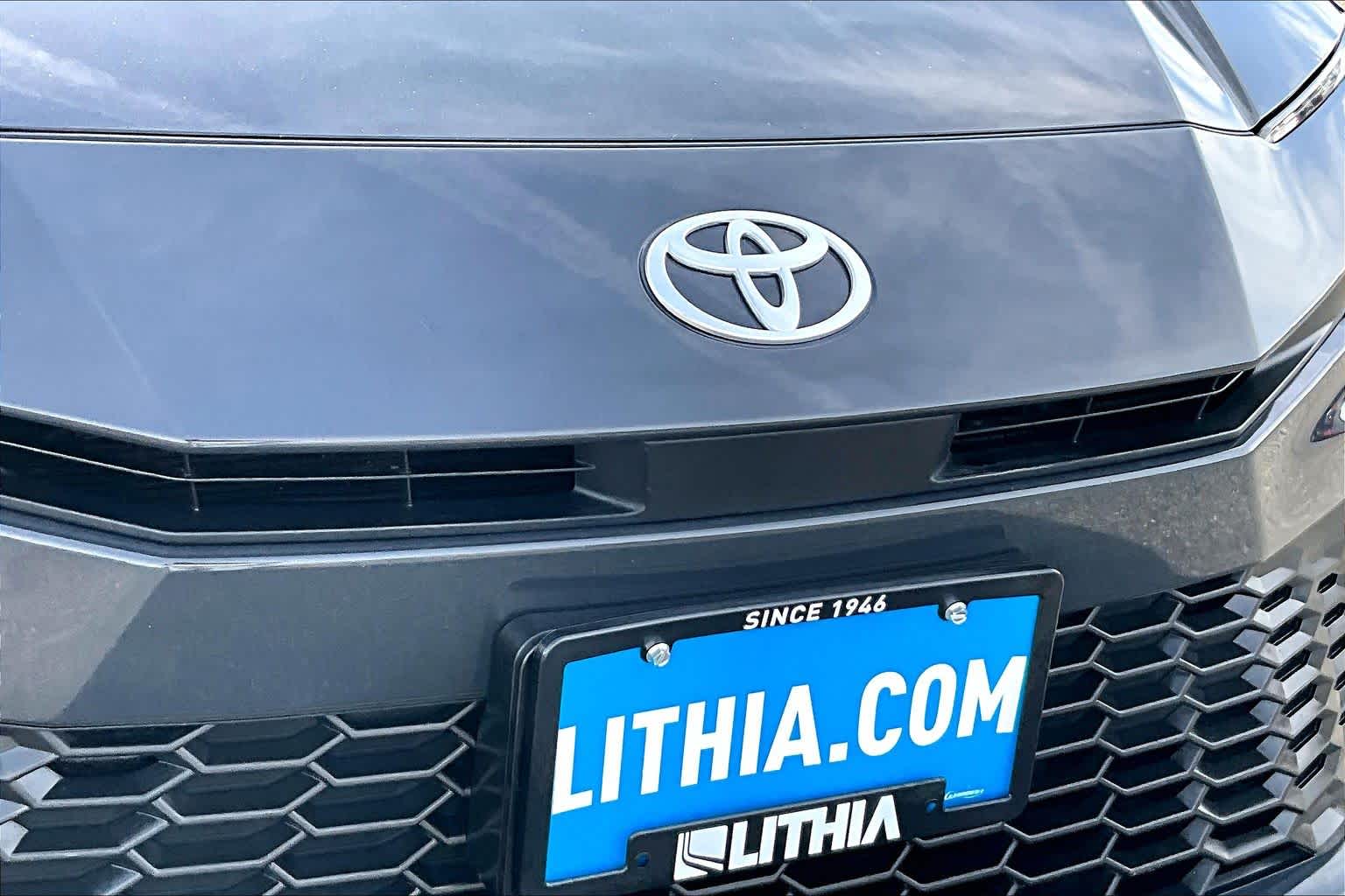 Thumbnail: 2025 Toyota Camry - 32