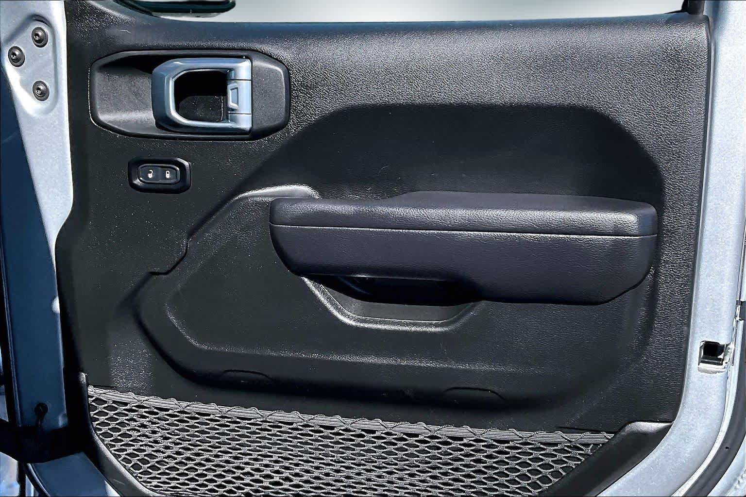 Thumbnail: 2022 Jeep Gladiator - 28