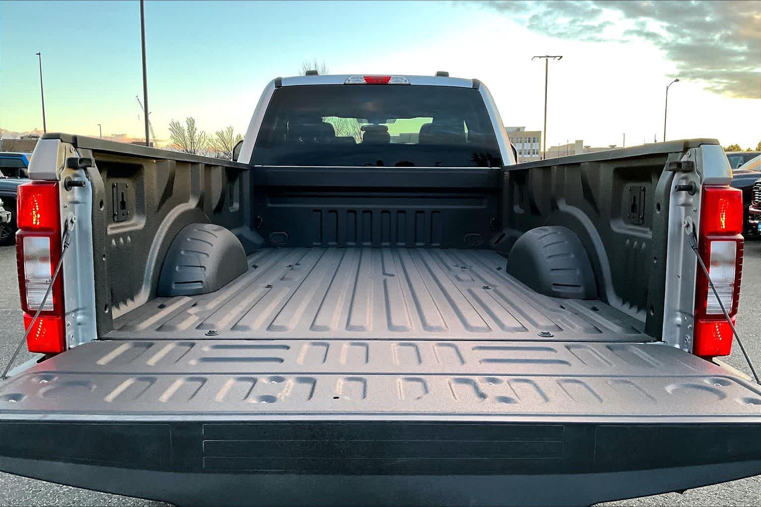 Thumbnail: 2022 Ford F-350 - 17