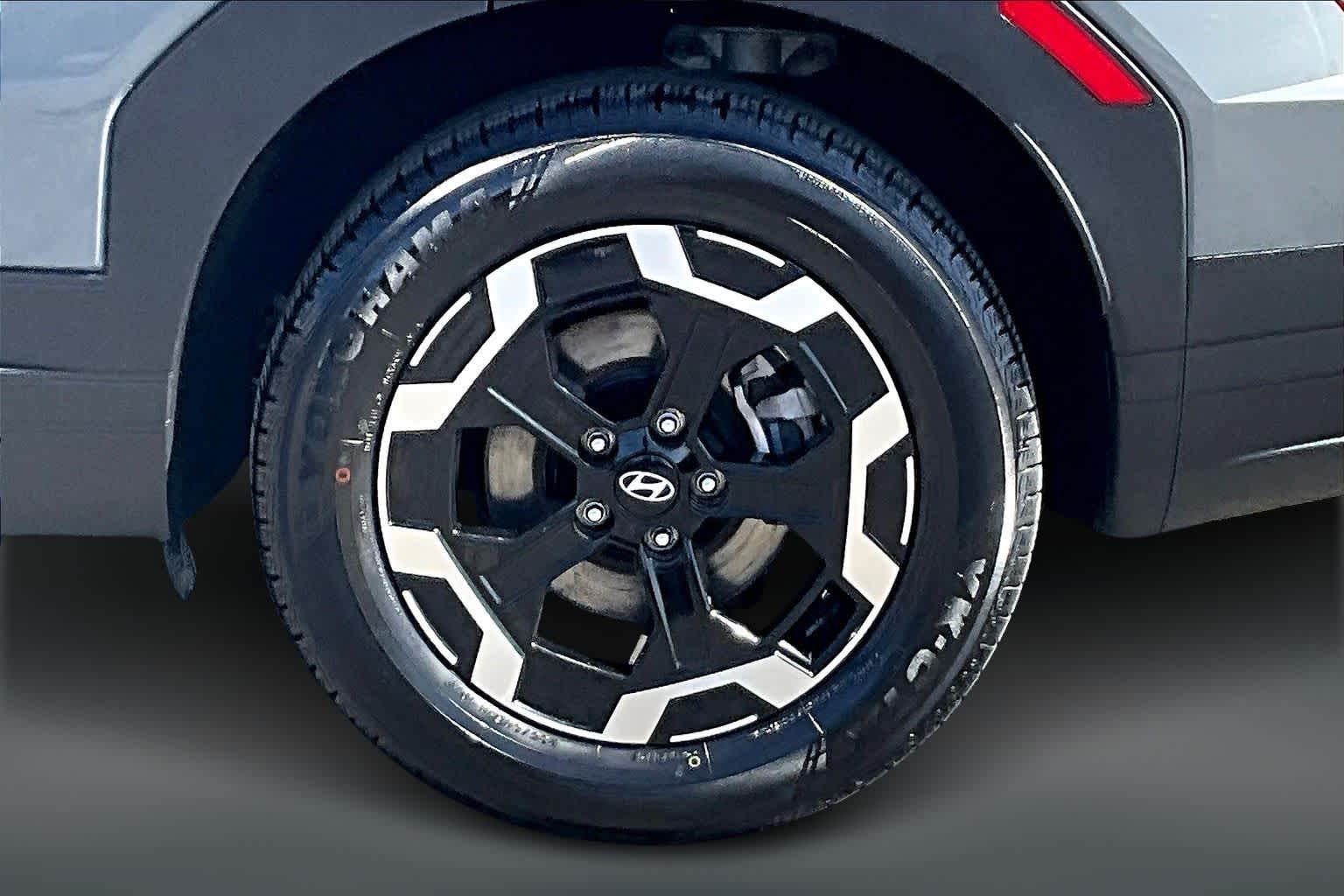 Thumbnail: 2024 Hyundai Santa Fe - 33