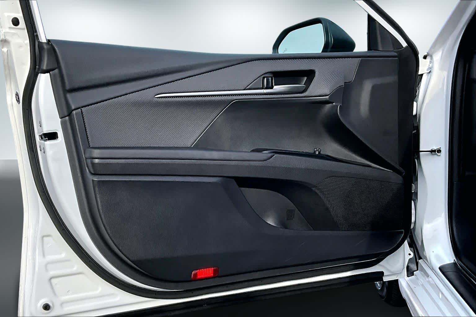 Thumbnail: 2025 Toyota Camry - 27