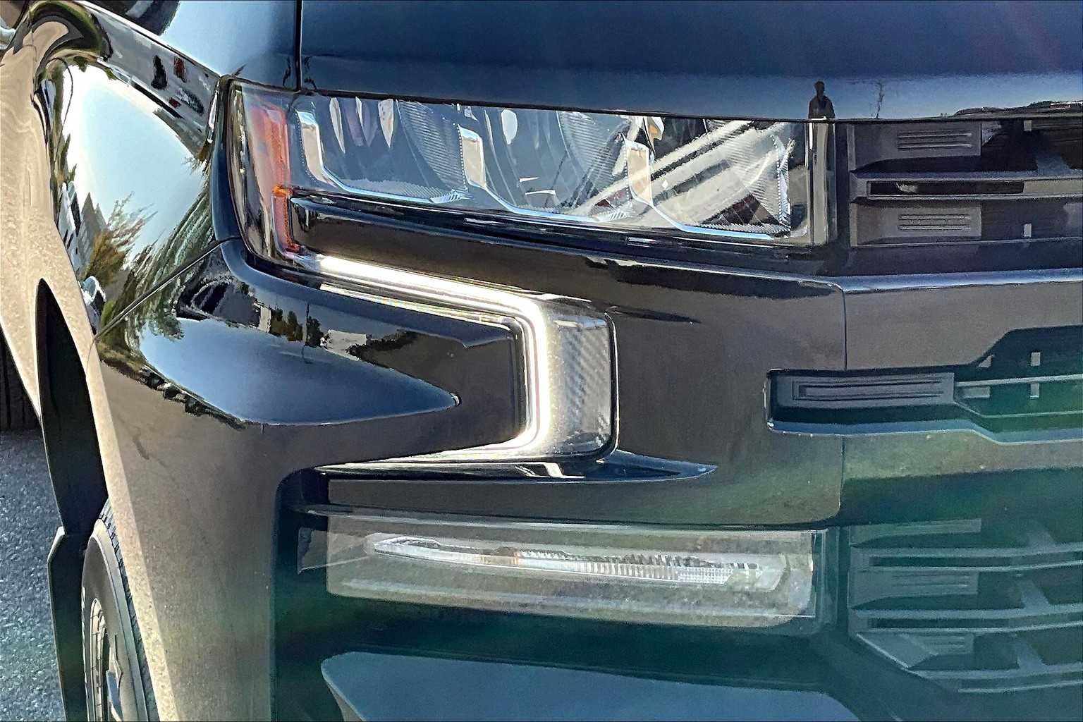 Thumbnail: 2022 Chevrolet Silverado 1500 - 32