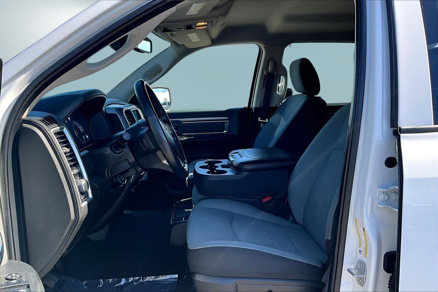 Thumbnail: 2022 RAM 1500 Classic - 11