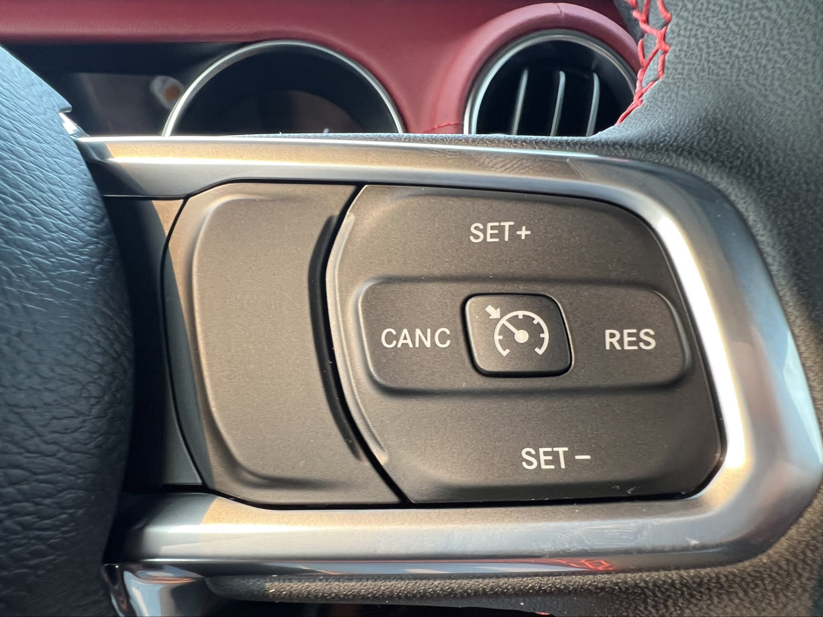 Thumbnail: 2023 Jeep Wrangler - 27