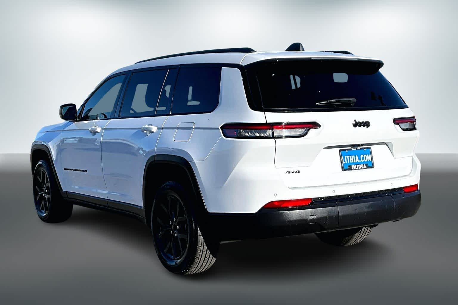 Thumbnail: 2024 Jeep Grand Cherokee L - 4