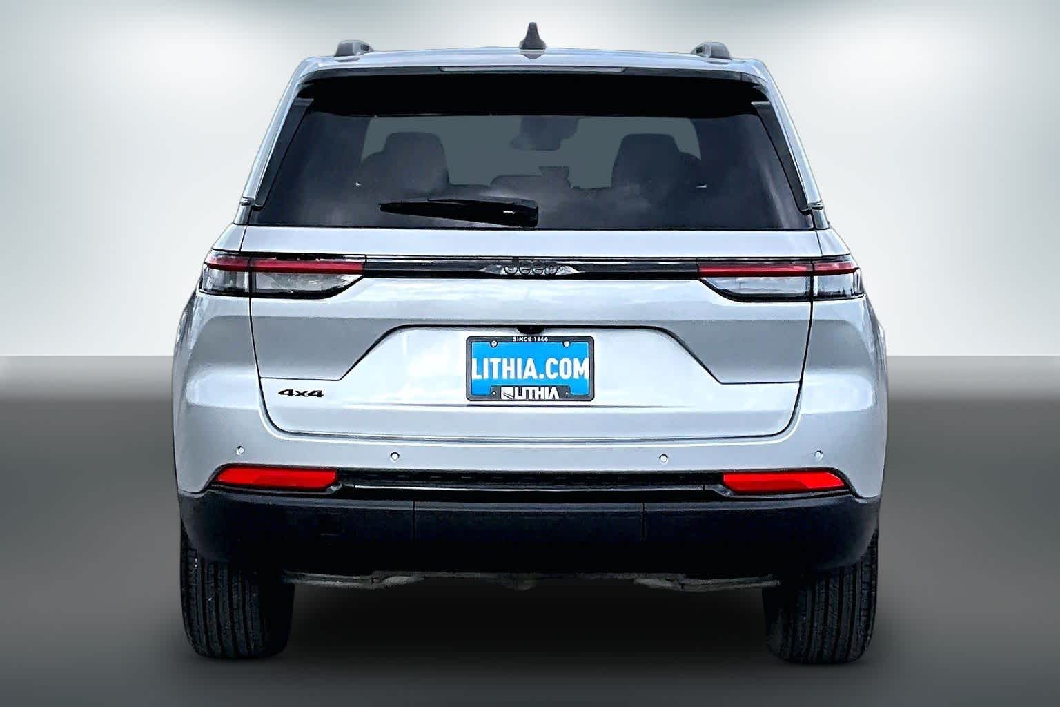 Thumbnail: 2025 Jeep Grand Cherokee - 5