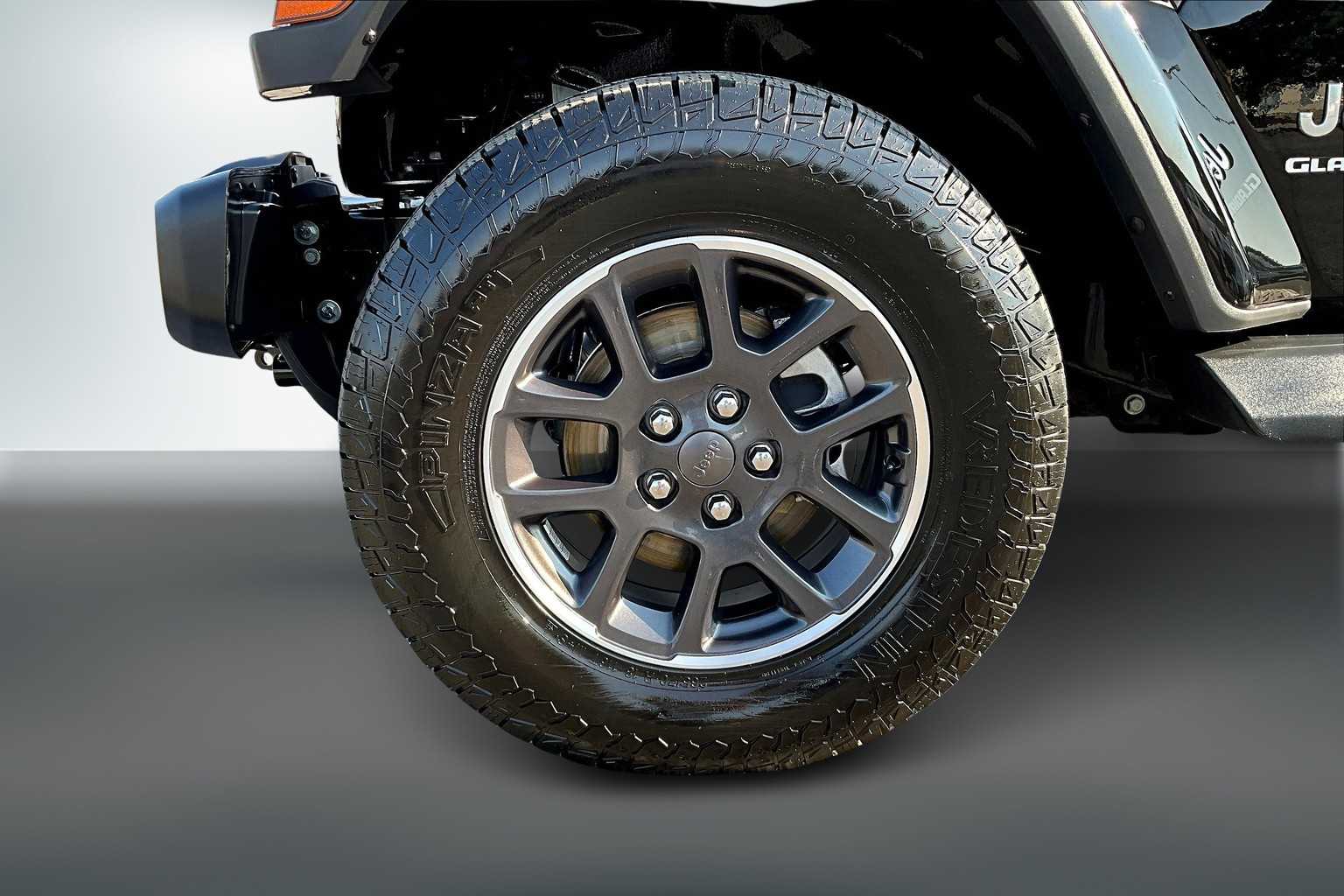 Thumbnail: 2020 Jeep Gladiator - 8