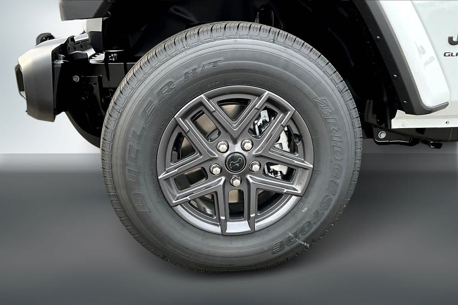 Thumbnail: 2025 Jeep Gladiator - 8