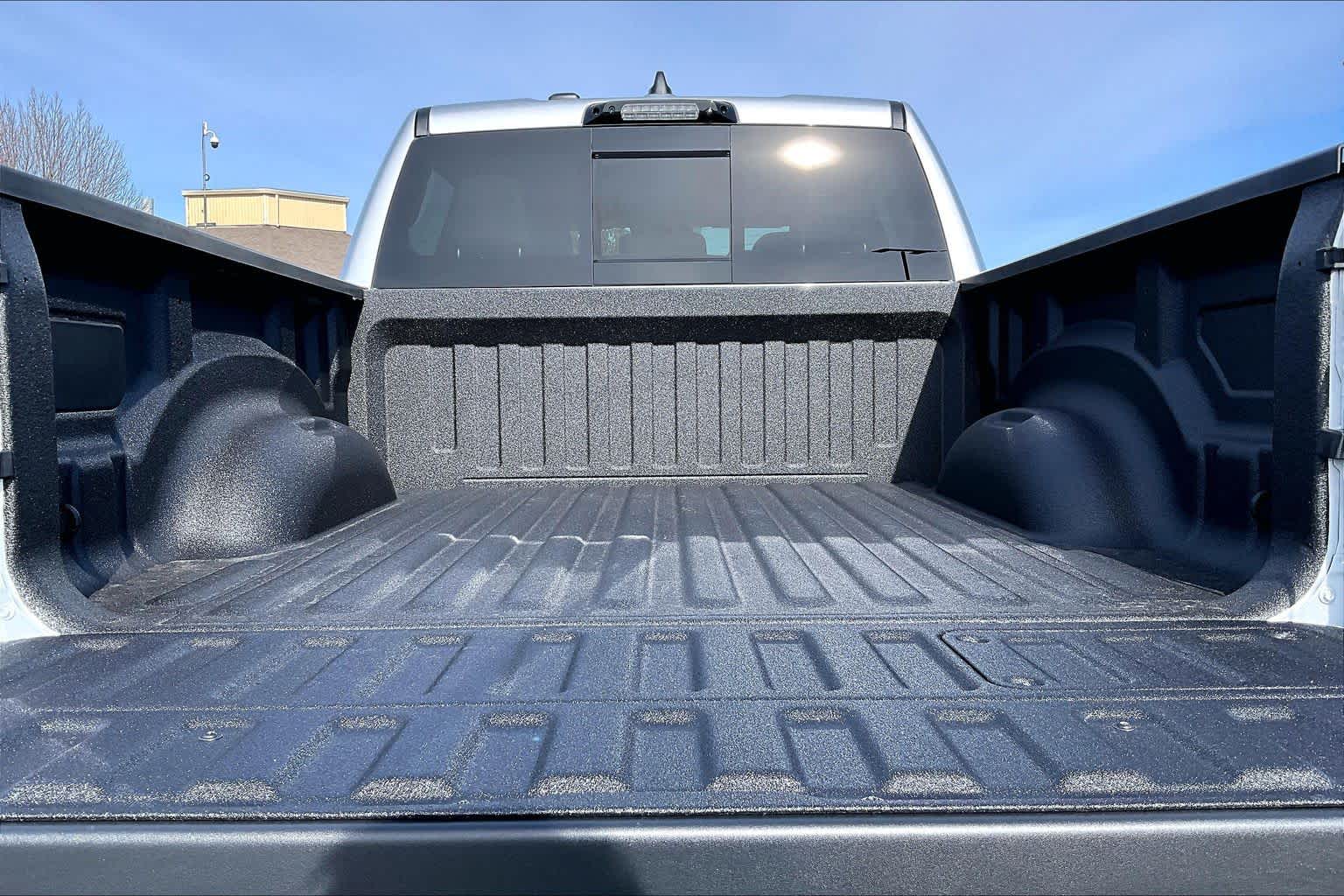 Thumbnail: 2026 RAM 1500 - 18