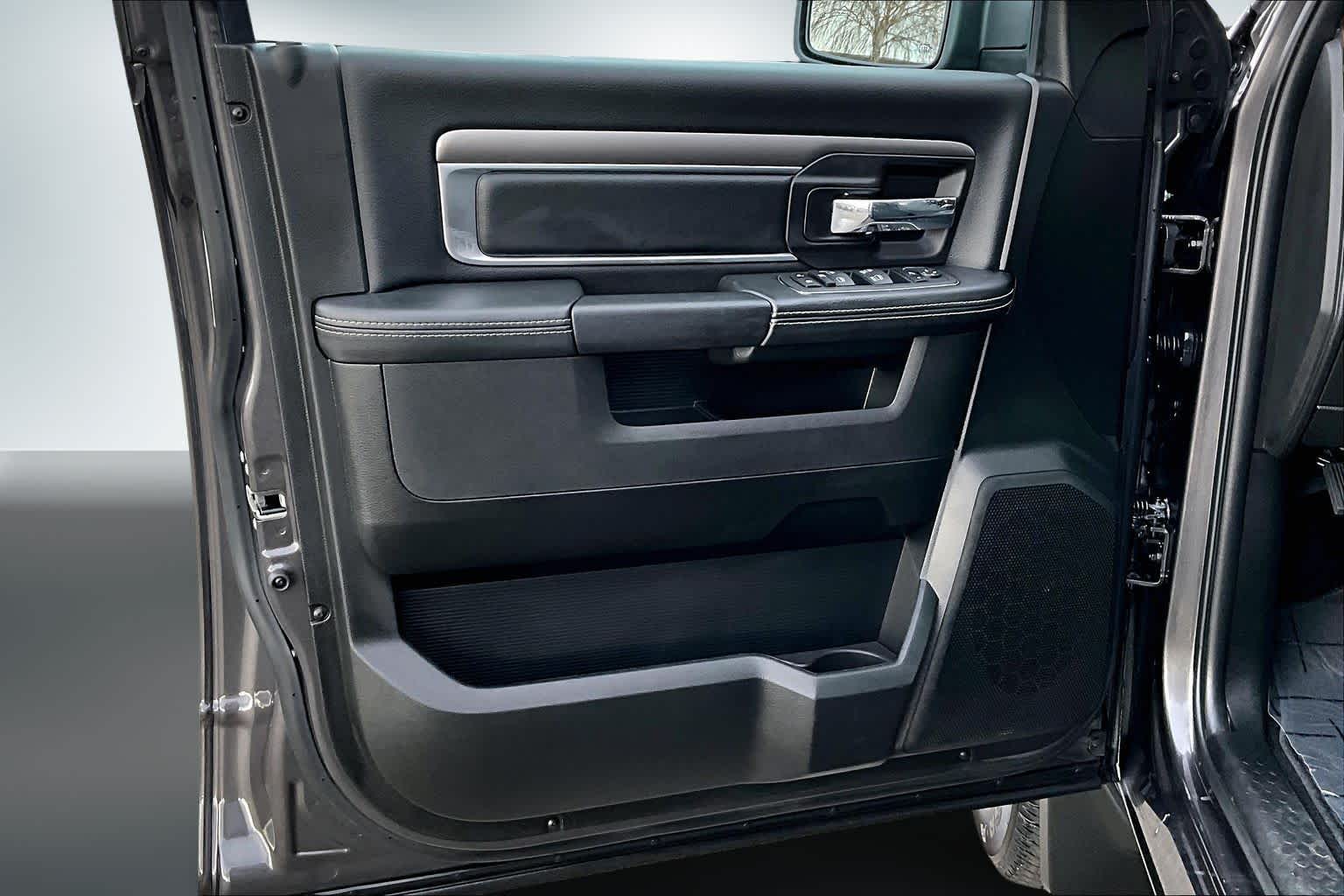 Thumbnail: 2024 RAM 1500 Classic - 26