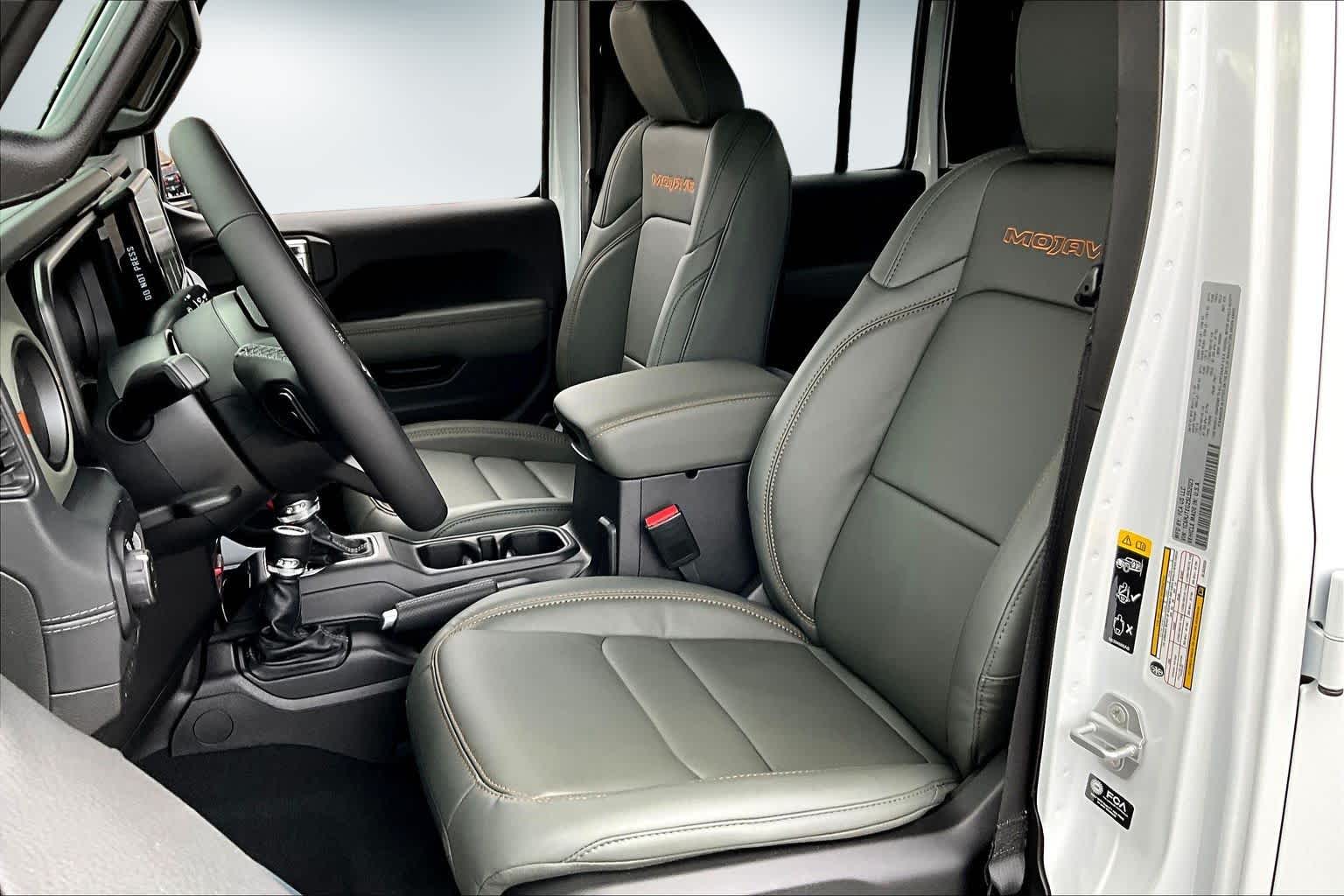 Thumbnail: 2025 Jeep Gladiator - 10