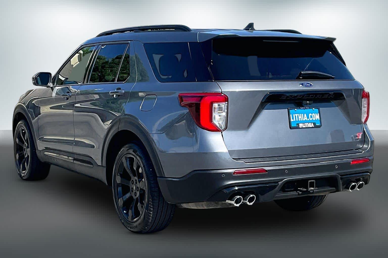 Thumbnail: 2022 Ford Explorer - 4
