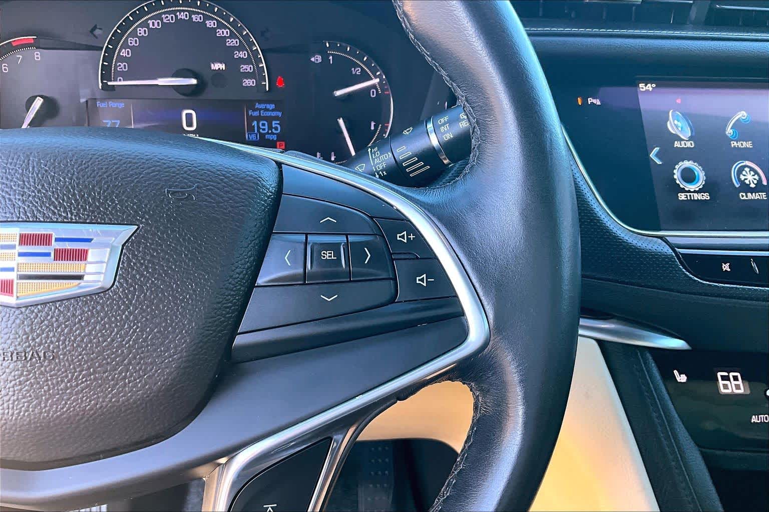 Thumbnail: 2017 Cadillac XT5 - 25