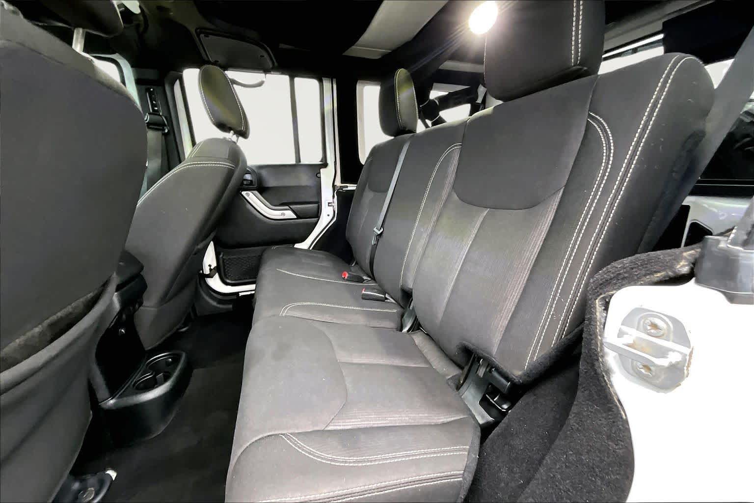 Thumbnail: 2017 Jeep Wrangler - 26